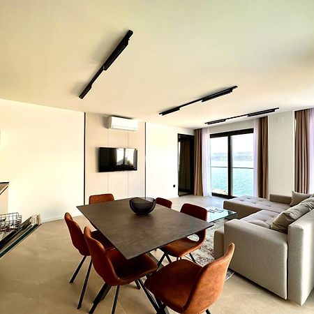 אומיס Hotel Medistone מראה חיצוני תמונה
