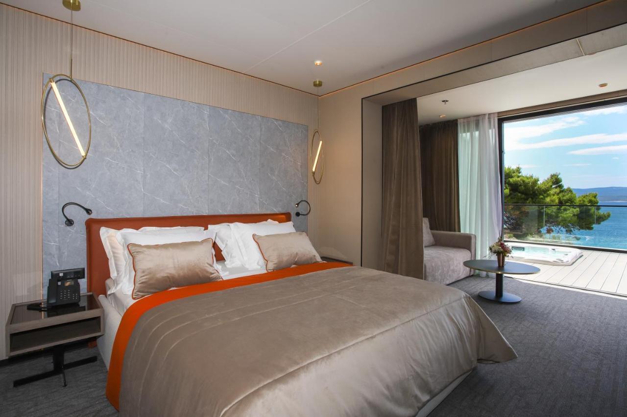 אומיס Hotel Medistone מראה חיצוני תמונה