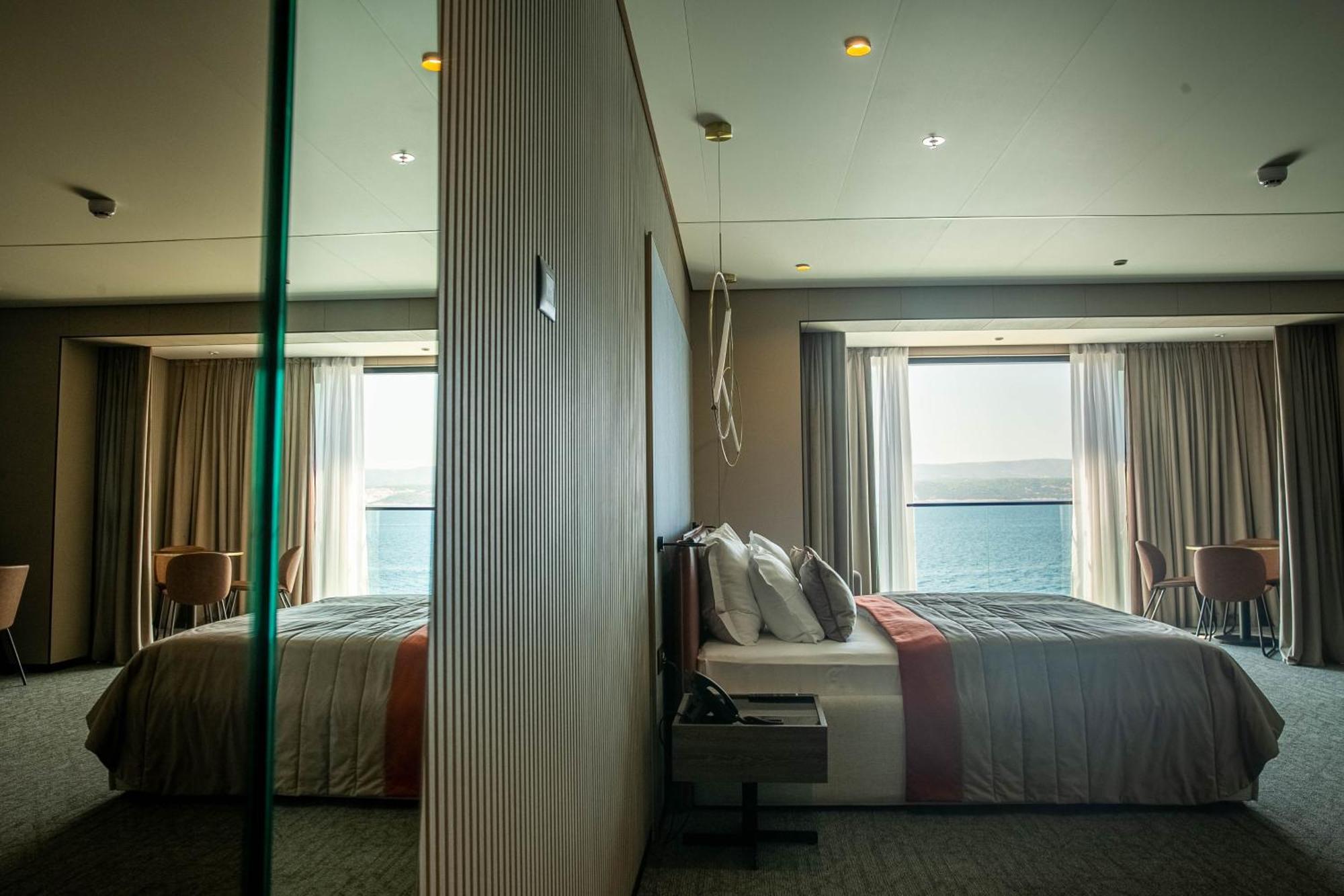אומיס Hotel Medistone מראה חיצוני תמונה