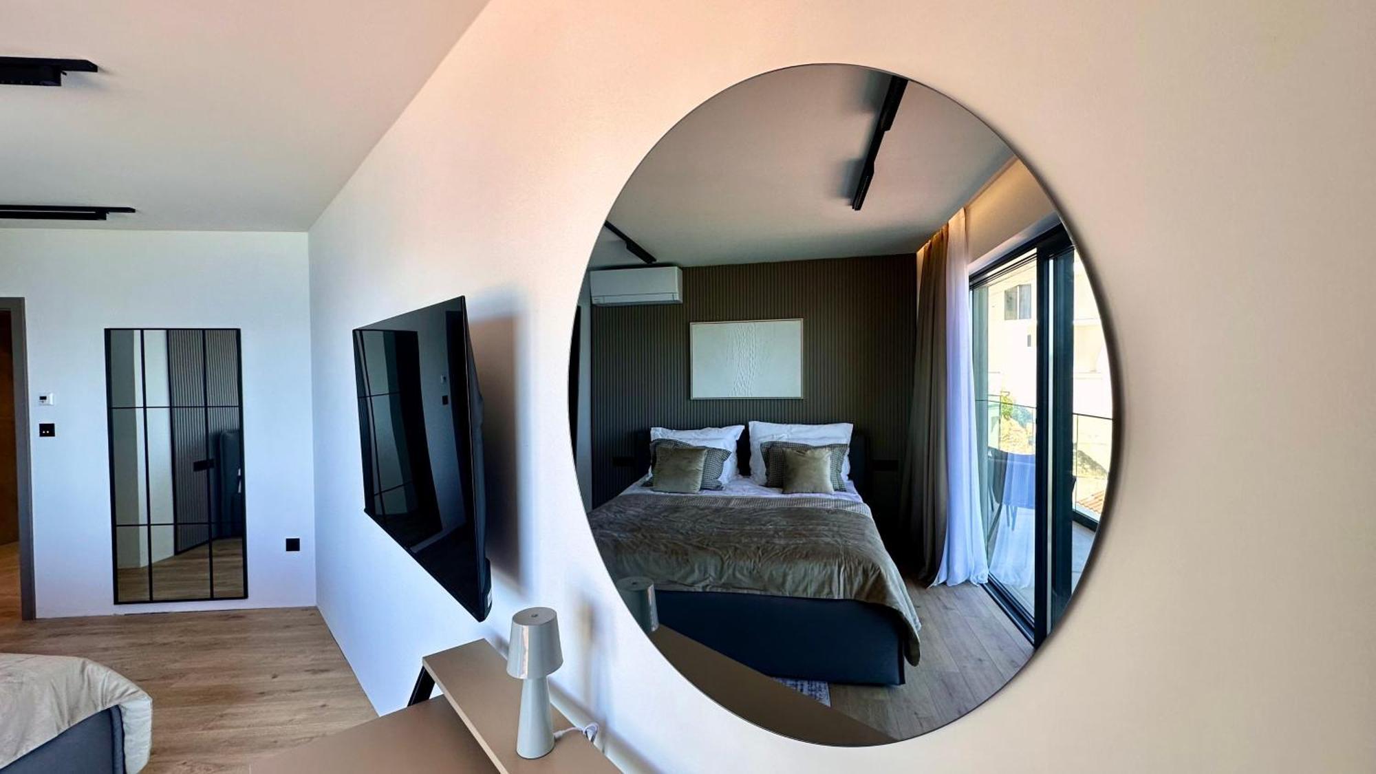 אומיס Hotel Medistone מראה חיצוני תמונה