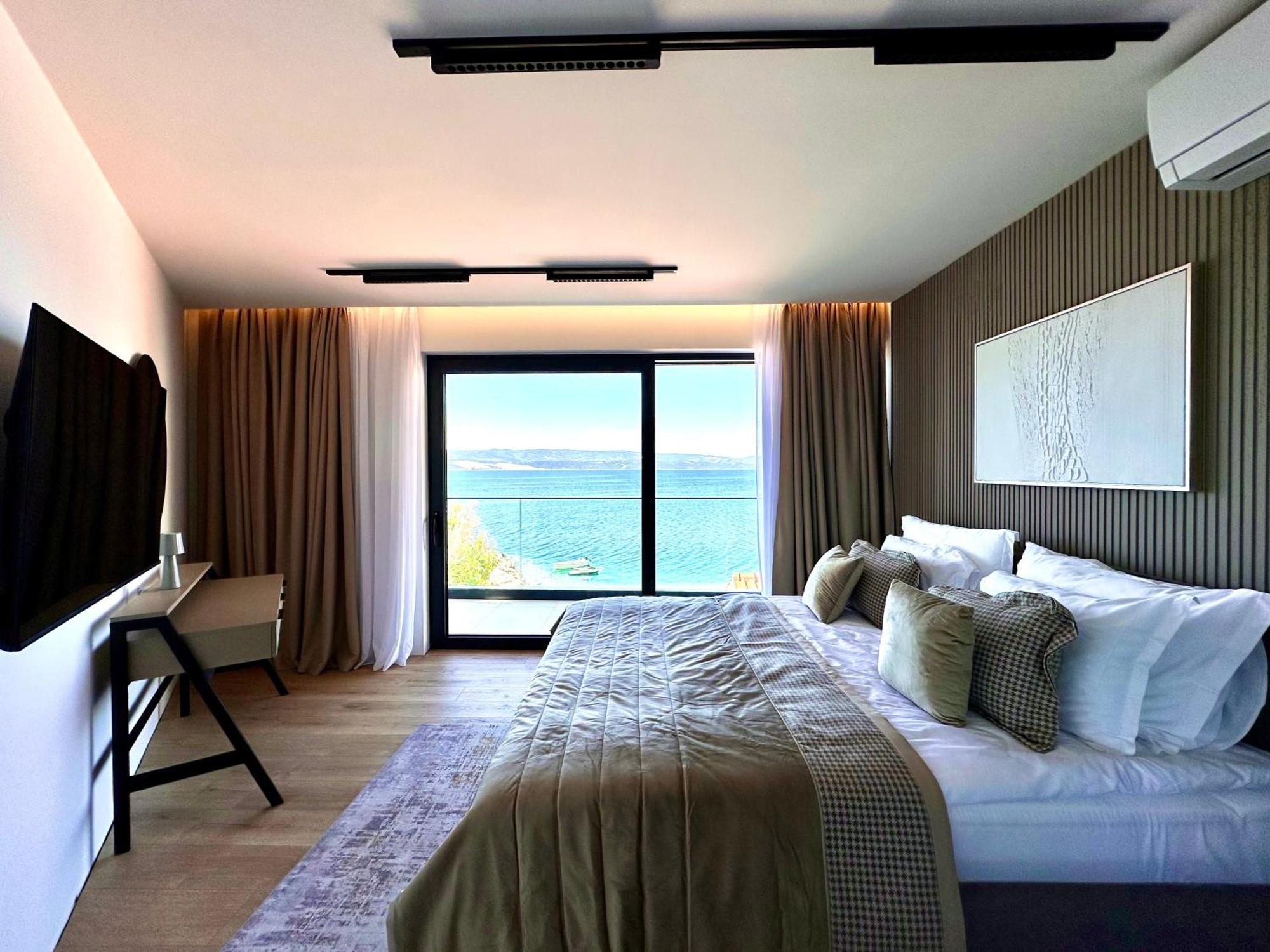 אומיס Hotel Medistone מראה חיצוני תמונה